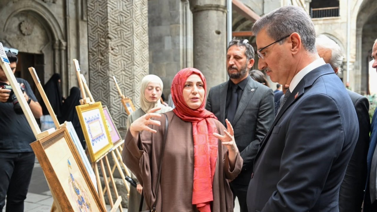 Erzurum’un kadim izleri Çifte Minareli Medrese’de sanatseverlerle buluştu