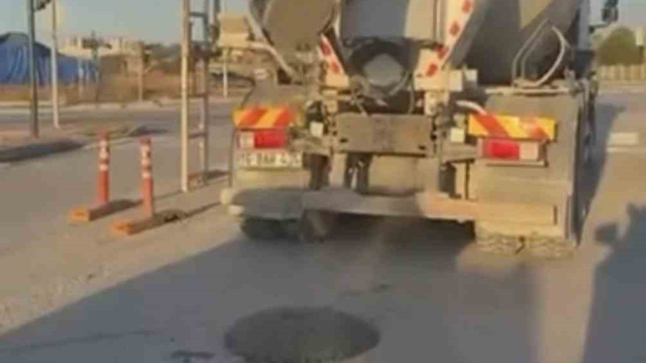 Bursa’da yola beton döken mikser sürücüsüne tepki