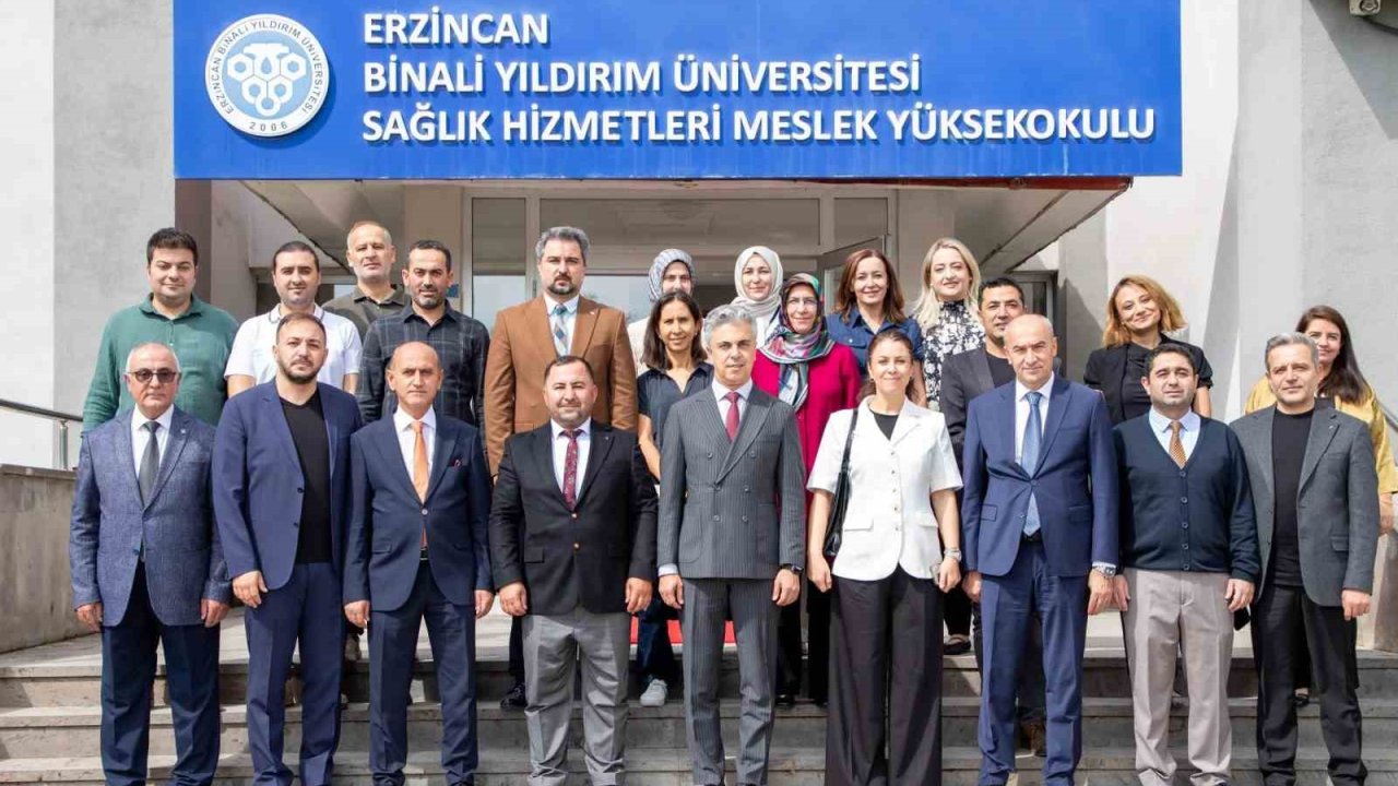 EBYÜ Sağlık Hizmetleri Meslek Yüksekokulunda devir teslim töreni yapıldı
