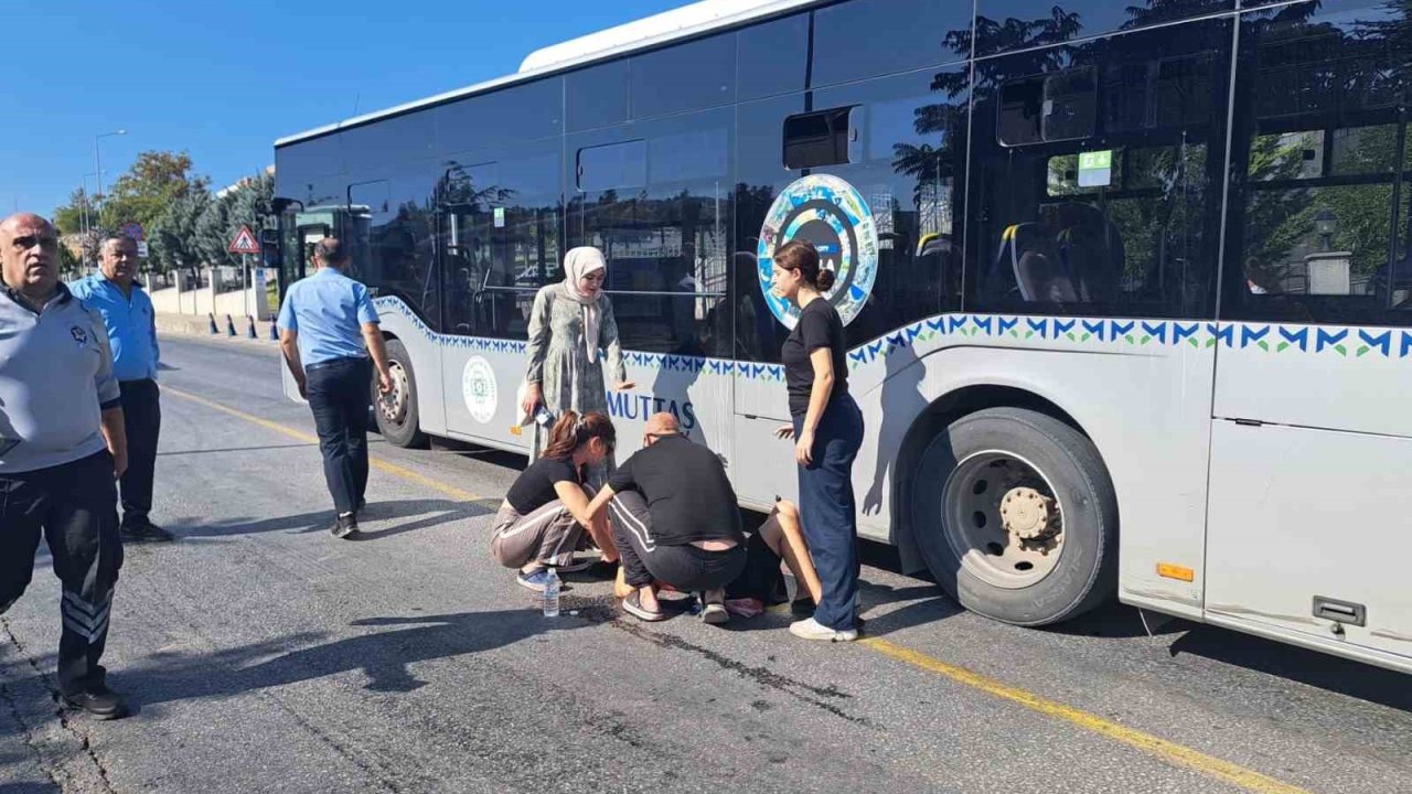 Menteşe’de motosiklet yayaya çarptı: 1 yaralı