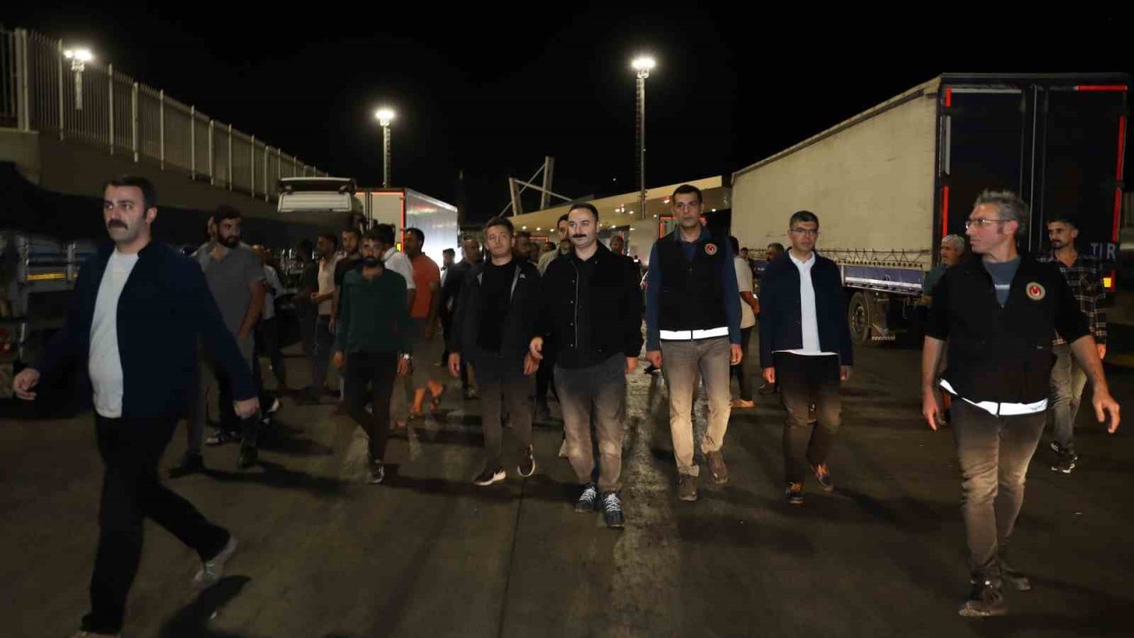 Doğubayazıt Kaymakamı Ayvat’tan Gürbulak Gümrük Kapısı’na gece denetimi