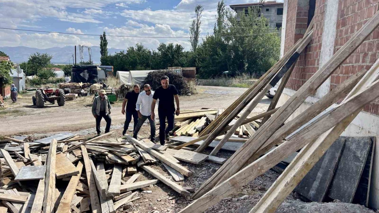 Akçadağ’da cami inşaatı devam ediyor