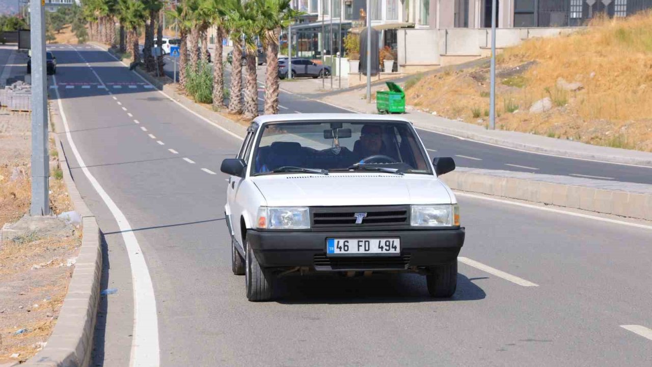 Sanayide 80 bin TL fiyat aldı, otomobilini 10 bin TL’ye kendi boyadı