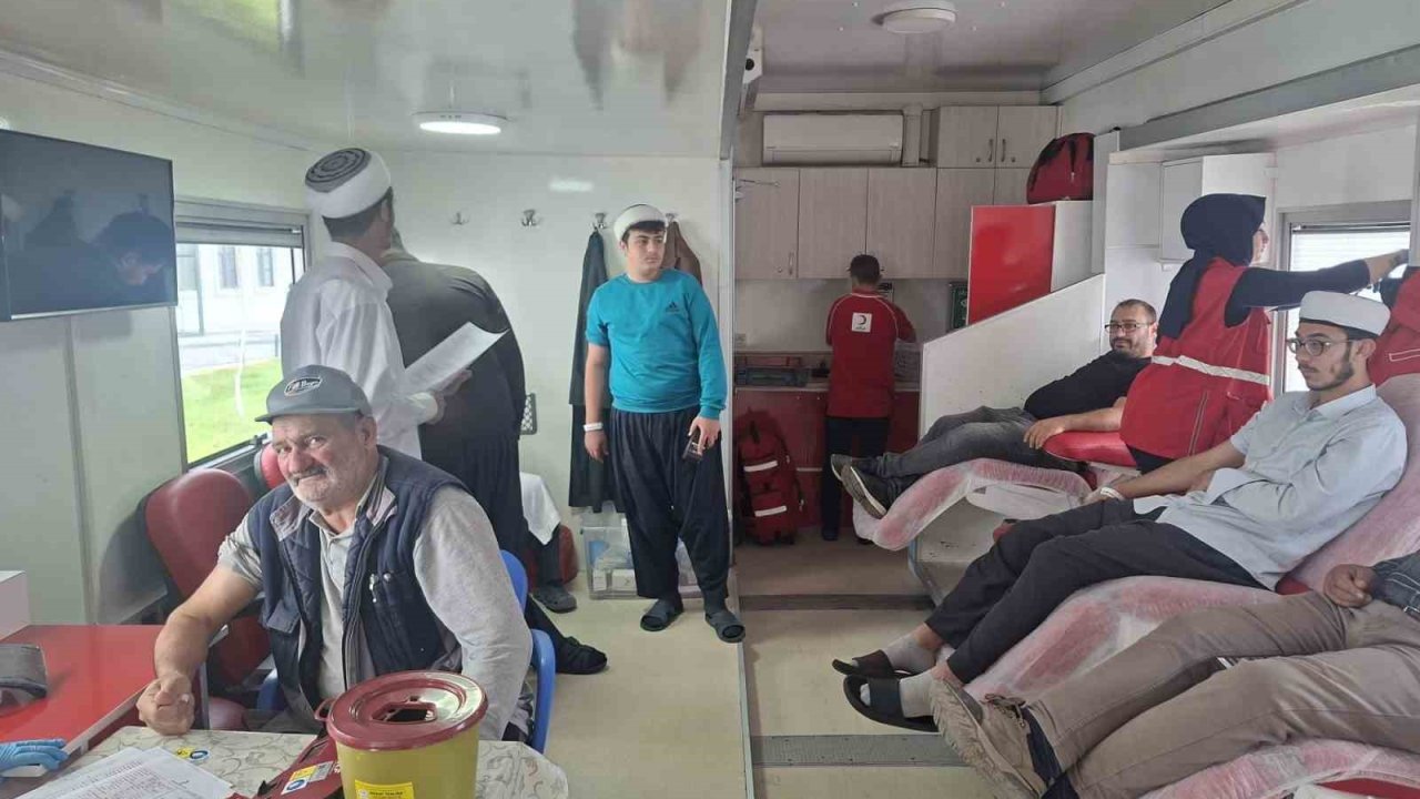Aziziye Nizamiye Eğitim Kurumları’nda kan bağışı seferberliği