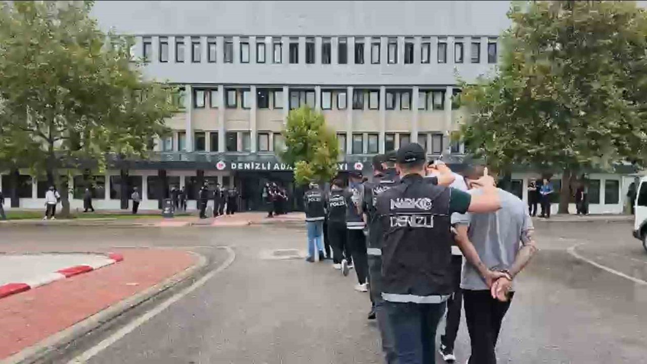 Denizli’de 13 torbacı polisin operasyonuyla yakalandı