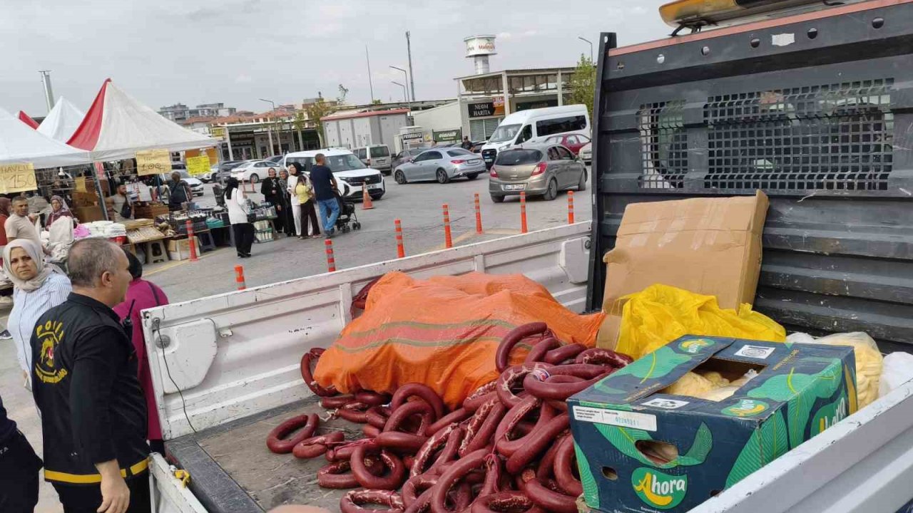 Malatya’da gıda denetimi: 230 kilo sucuk ve 150 kilo peynir imha edilecek