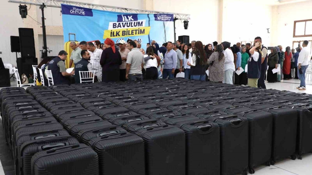HBB’den üniversite öğrencilerine bavul ve ulaşım desteği