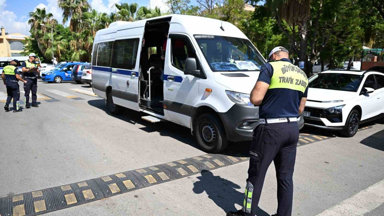 Mersin’de okul servislerine sıkı denetim
