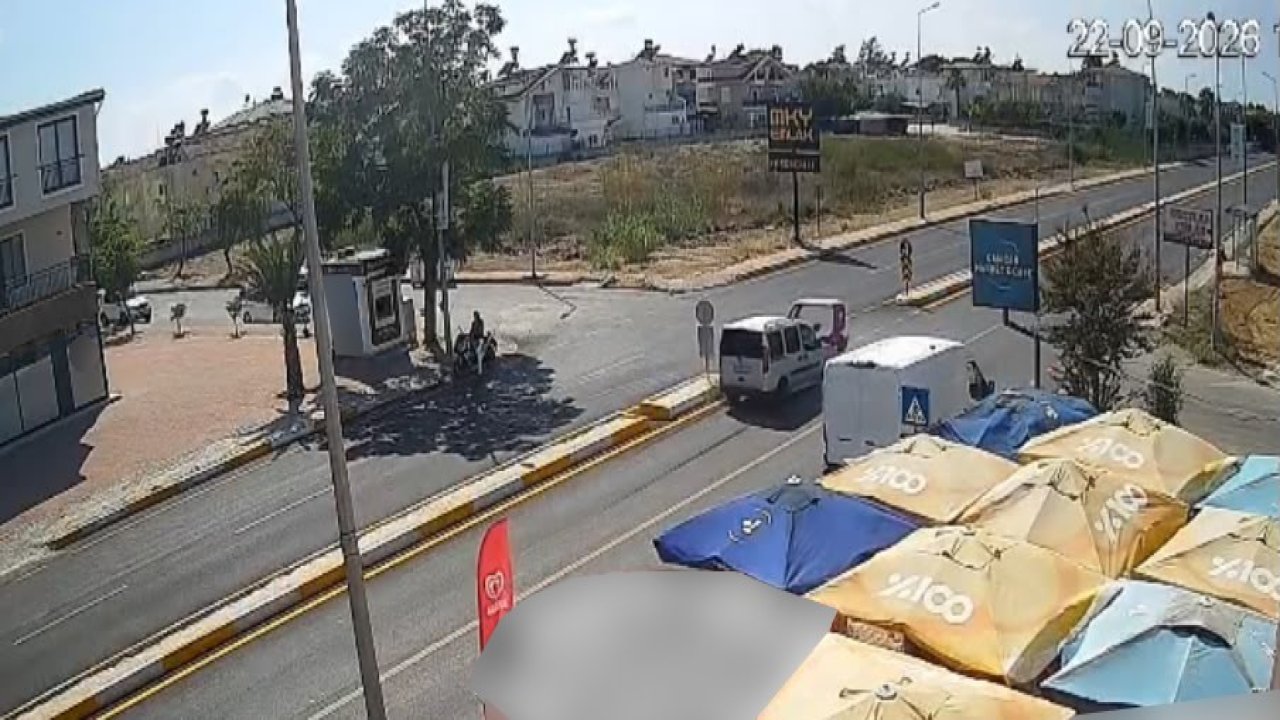 Antalya’da hafif ticari araçla çarpışan 3 tekerlekli motosikletin sürücüsü yaralandı