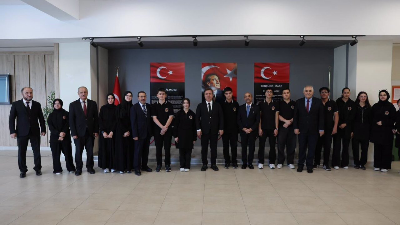 Vali Aydoğdu’dan öğretmenlere öğrenci rehberliği vurgusu