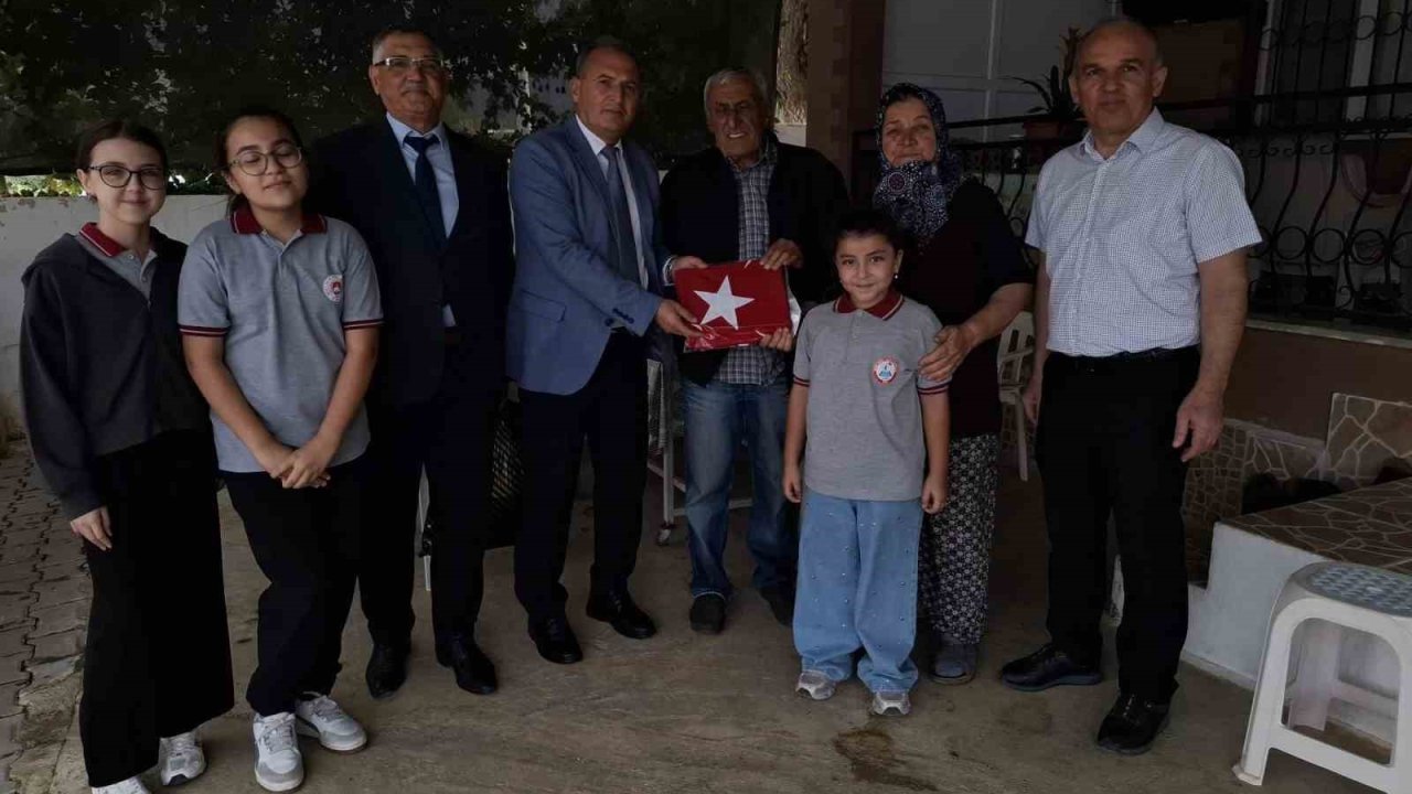 Sarıgöl’de şehit ailesine vefa ziyareti