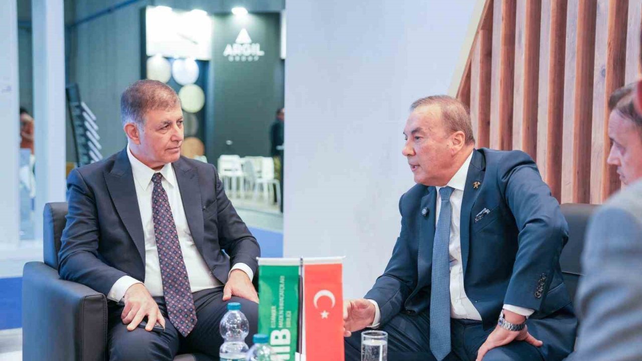 Başkan Tugay’dan İtalya’da Marble İzmir temasları