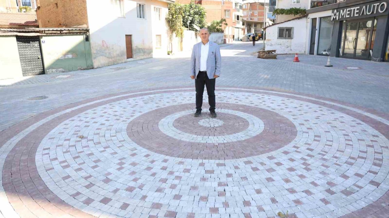 Başkan Kaya, İstiklal Mahallesi’nde çalışmaları yerinde inceledi