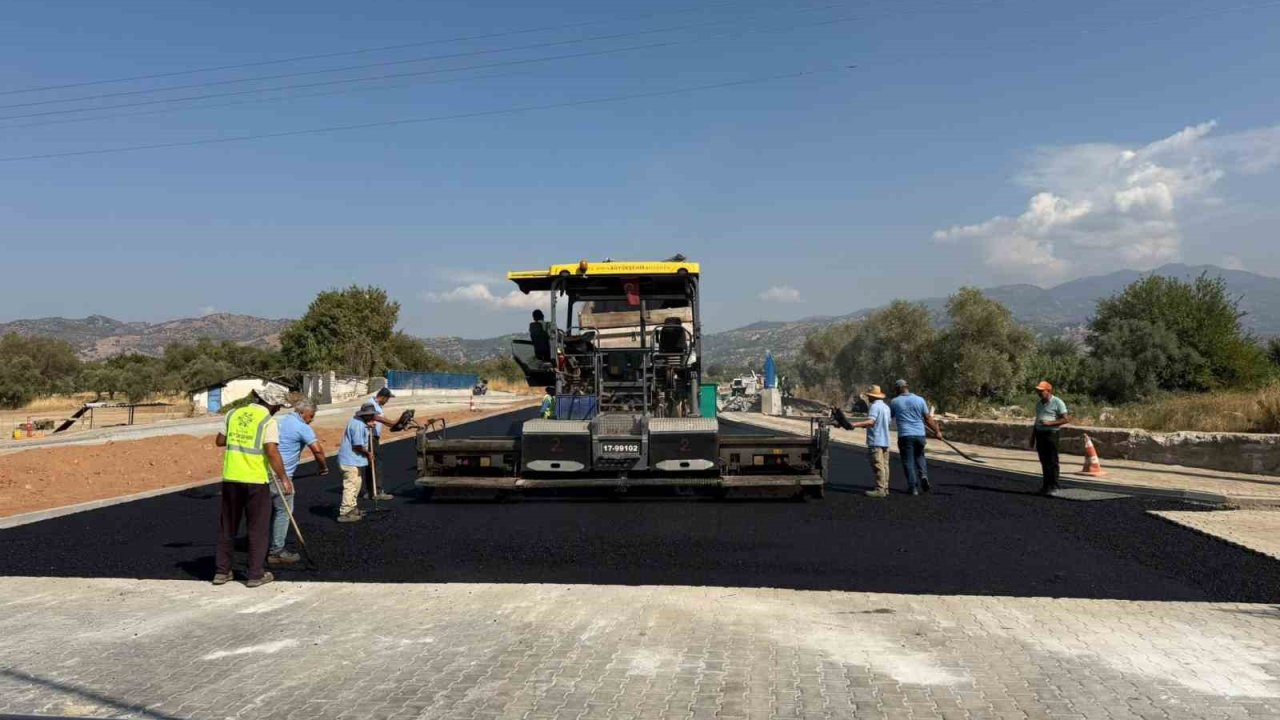 Aydın’ın dört bir yanında yol çalışmaları sürüyor