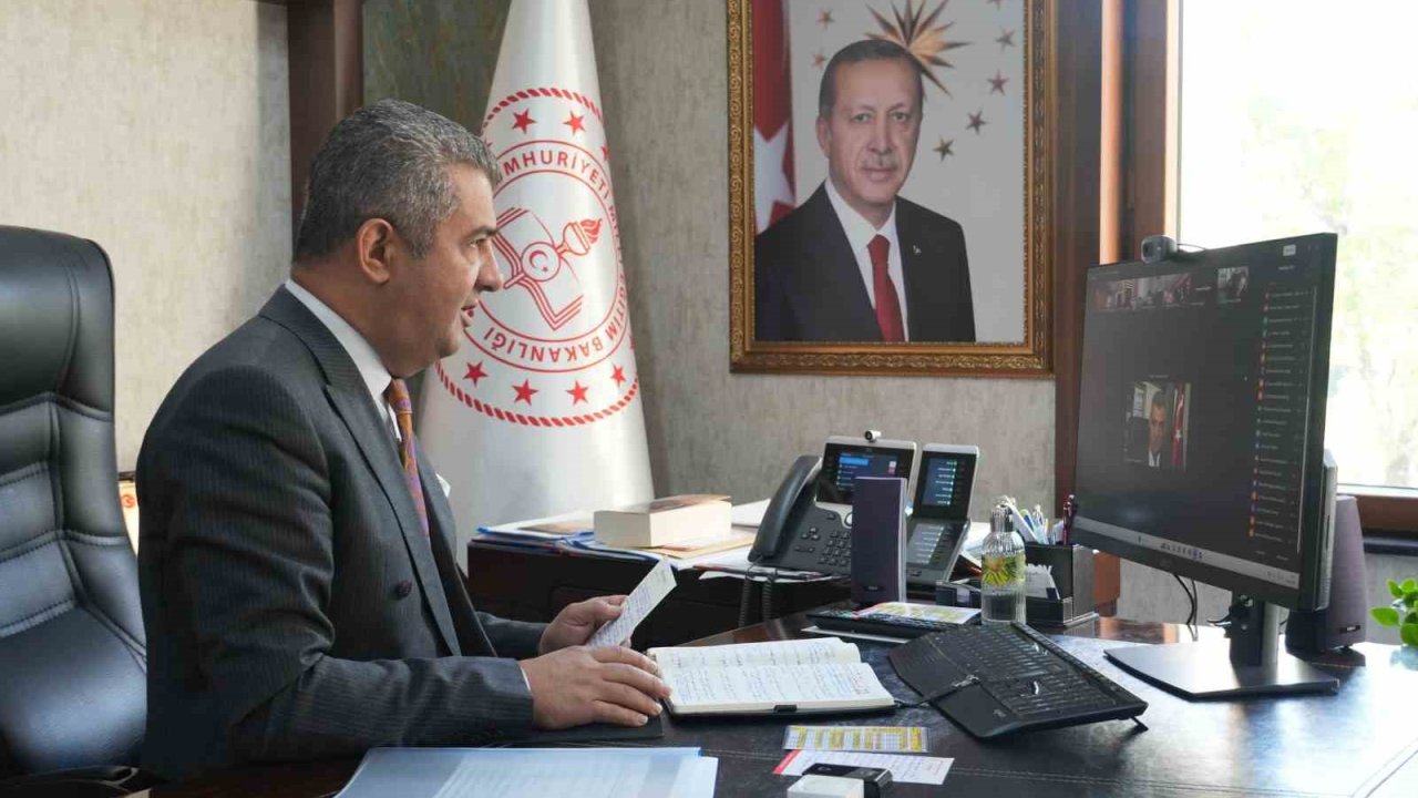Eğitimde dijital zirve