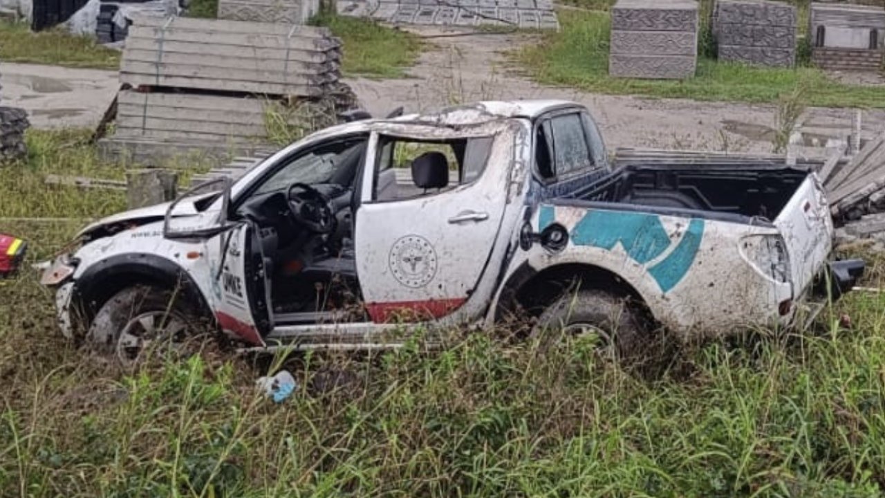 Samsun’da nakil için organ taşıyan UMKE aracı kaza yaptı: 1’i ağır 2 sağlık çalışanı yaralı