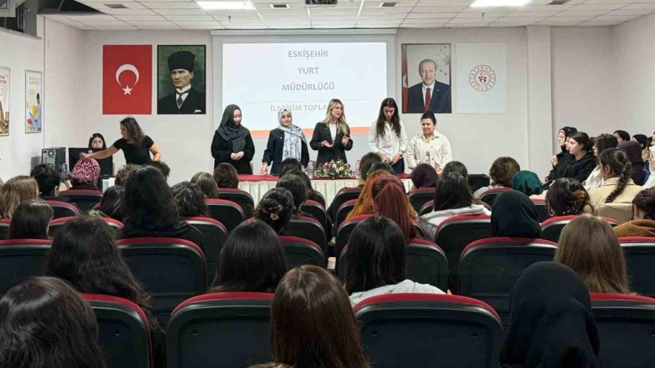 Eskişehir GSB yurtlarına yeni yerleşen öğrencilerle iletişim toplantısı düzenlendi