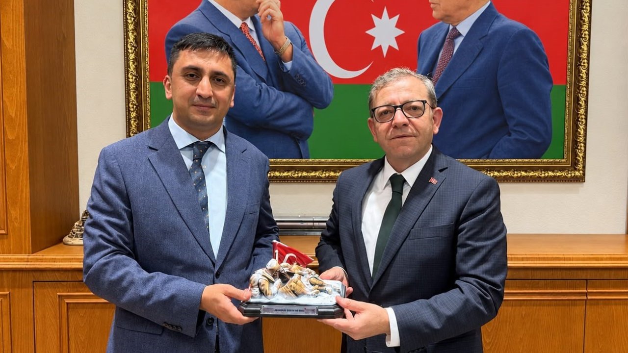 Kars Valisi Ziya Polat’tan Azerbaycan Başkonsolosu Zeynalov’a hayırlı olsun ziyareti