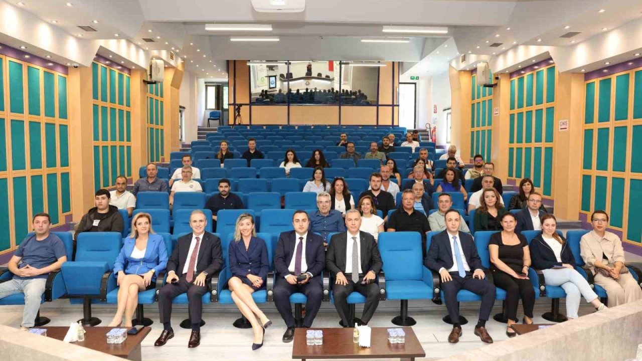 Denizli OSB’de ihracat süreçlerine yönelik finansman ve risk yönetimi çözümleri ele alındı