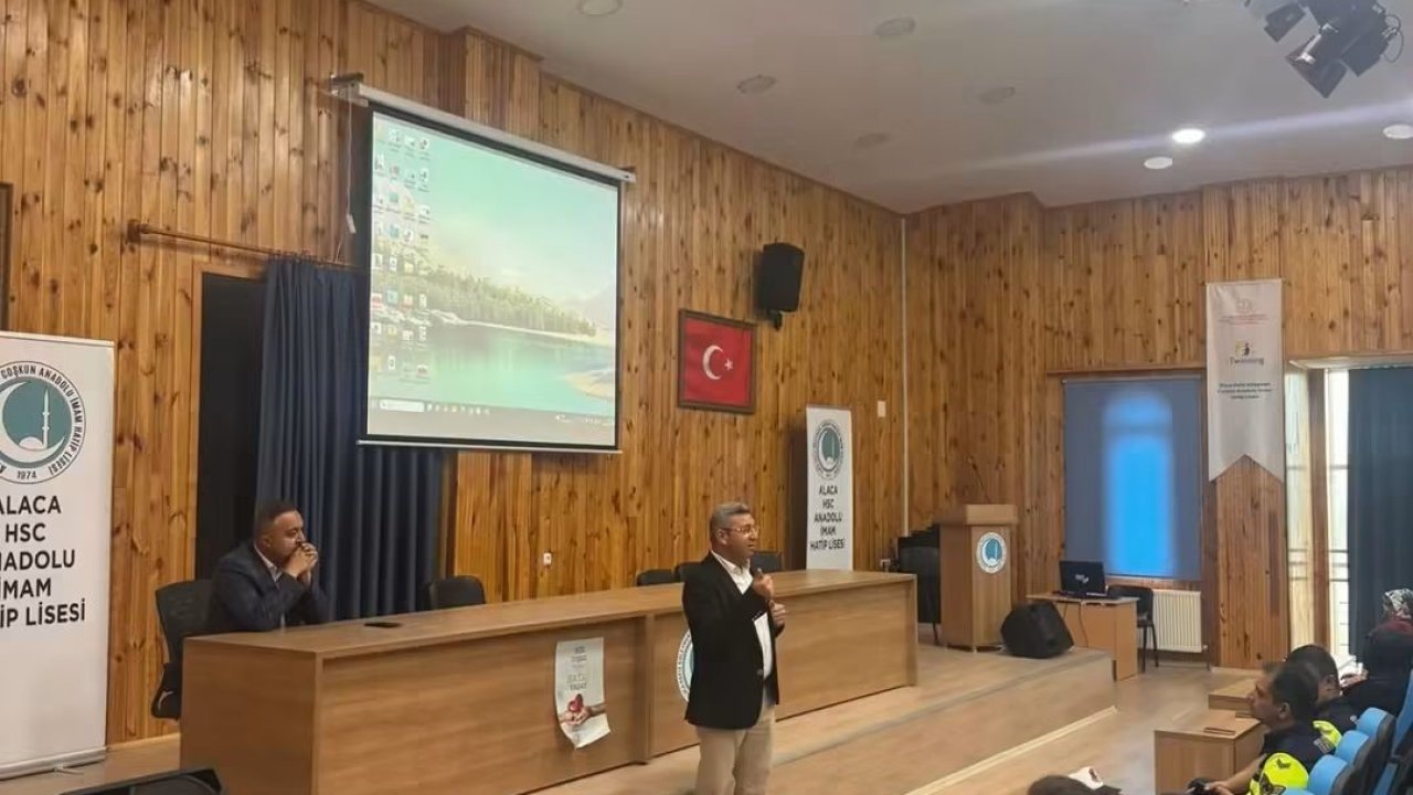 Jandarma ve polis ekiplerinden okul servisi sürücülerine eğitim