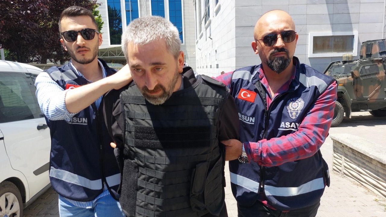 Berber koltuğunda kardeşini öldüren ağabeyin yargılanmasına başlandı
