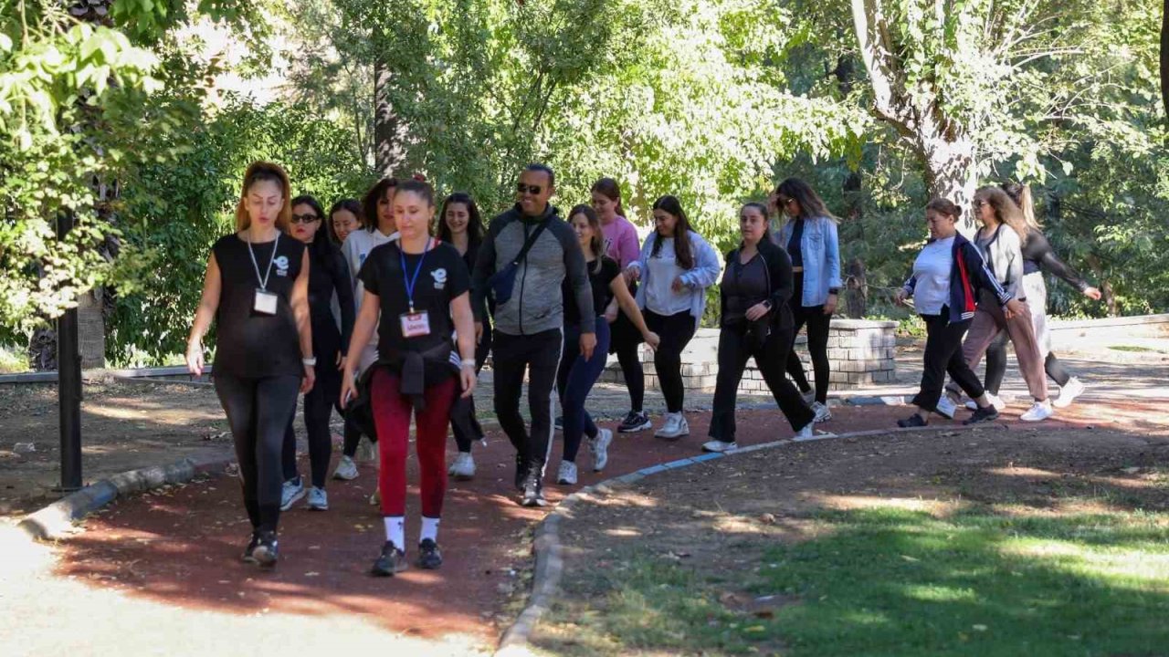 Efeler’de sağlıklı yaşam için sabah sporu
