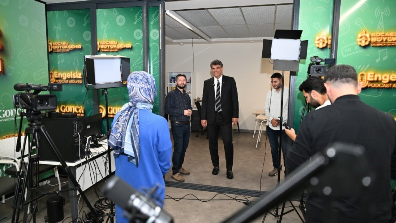 Başkan Kocaman, Gonca Engelsiz Yaşam Merkezi’nde öğrencilerle buluştu
