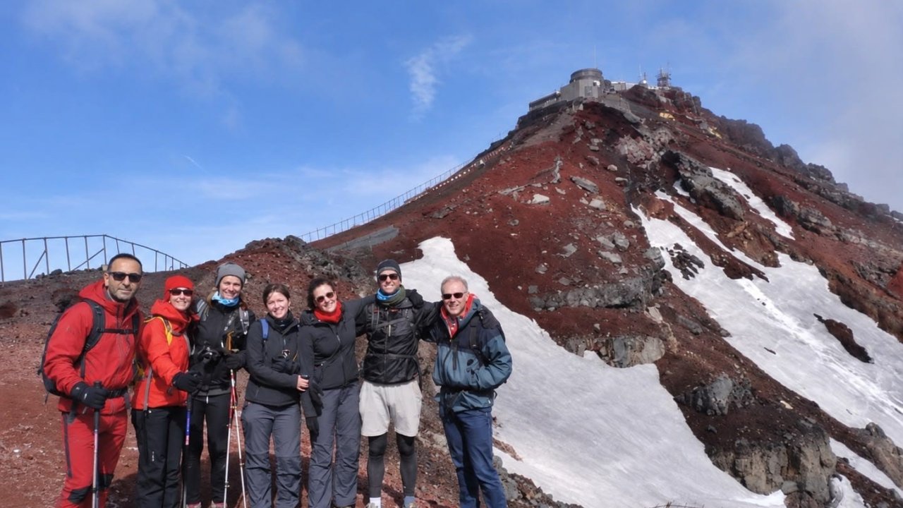 Eğitimci Hanligil Fuji Dağı’na zirve yaptı