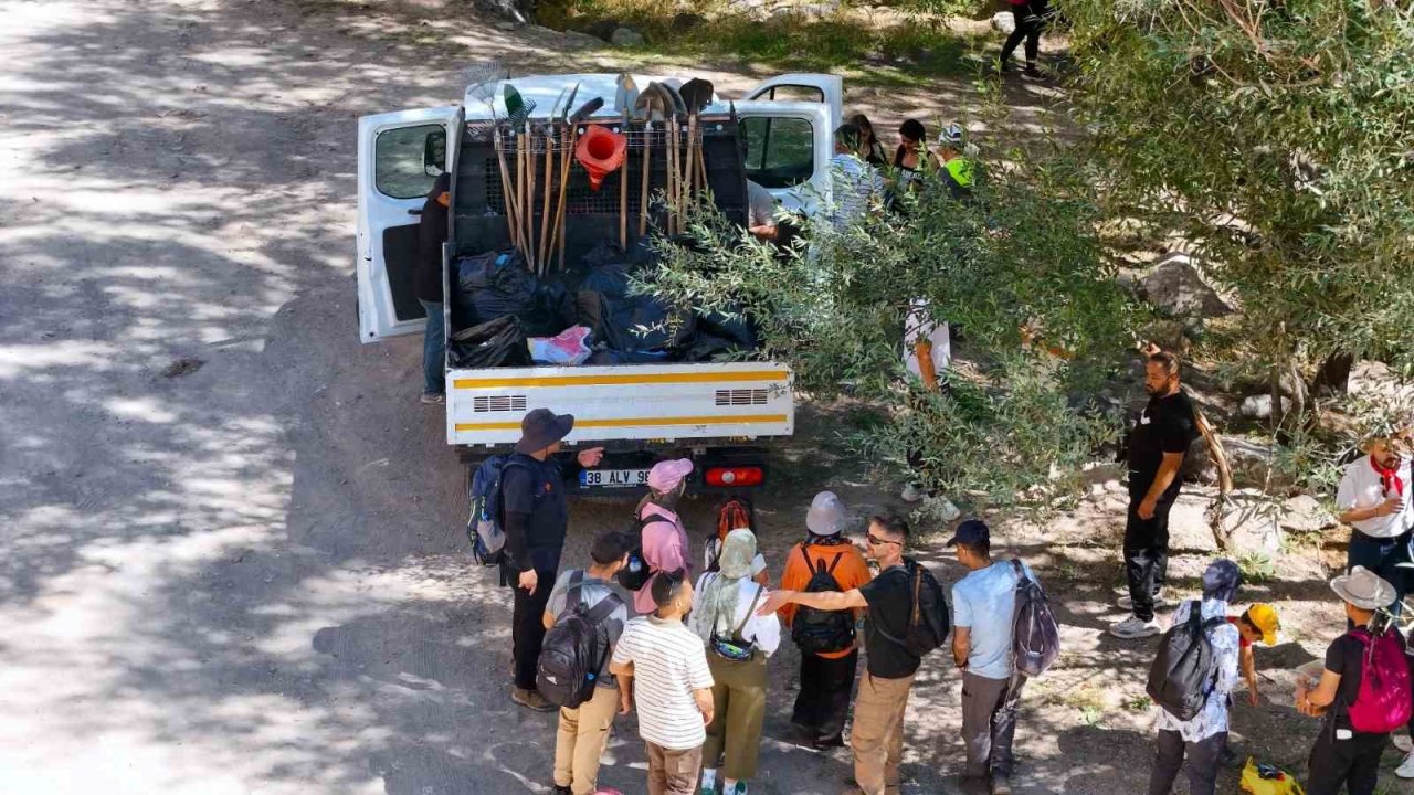 Kırlangıç Vadisi’nde yeşil seferberlik