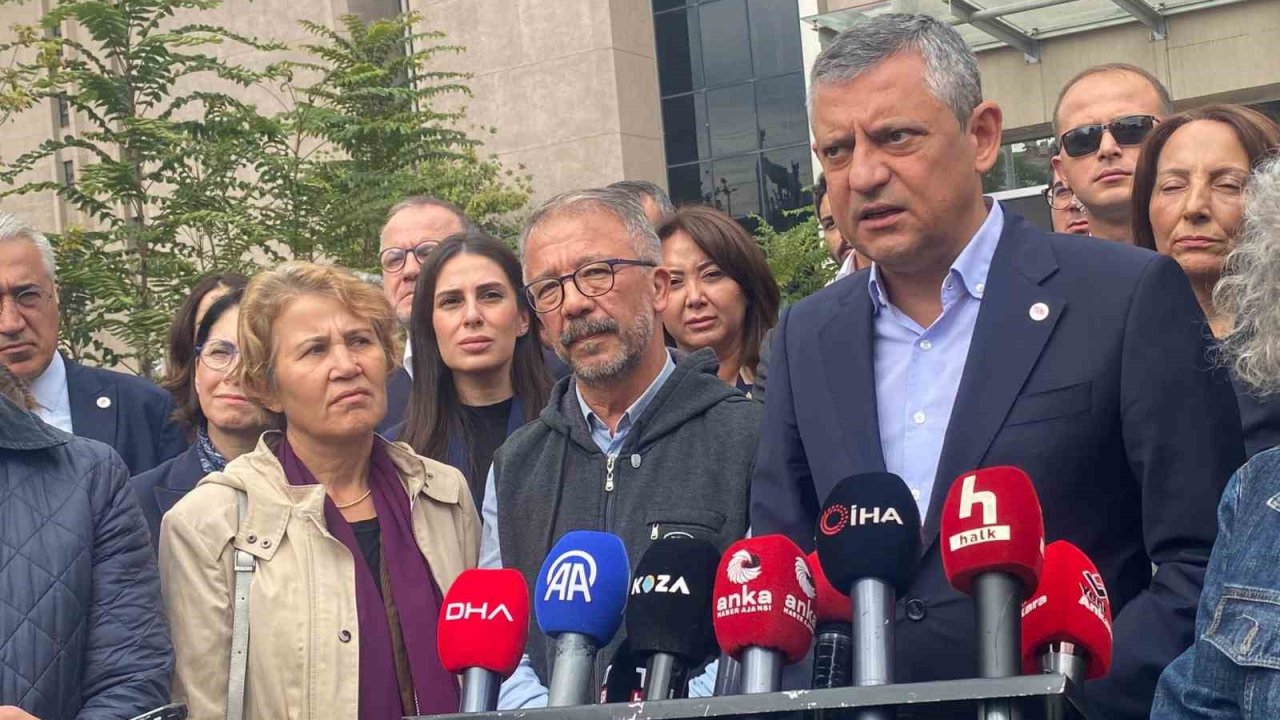 Yeni Parti Genel Başkanı Özgür özel, 10 Ekim  Gar  davası için Adliyeye  geldi