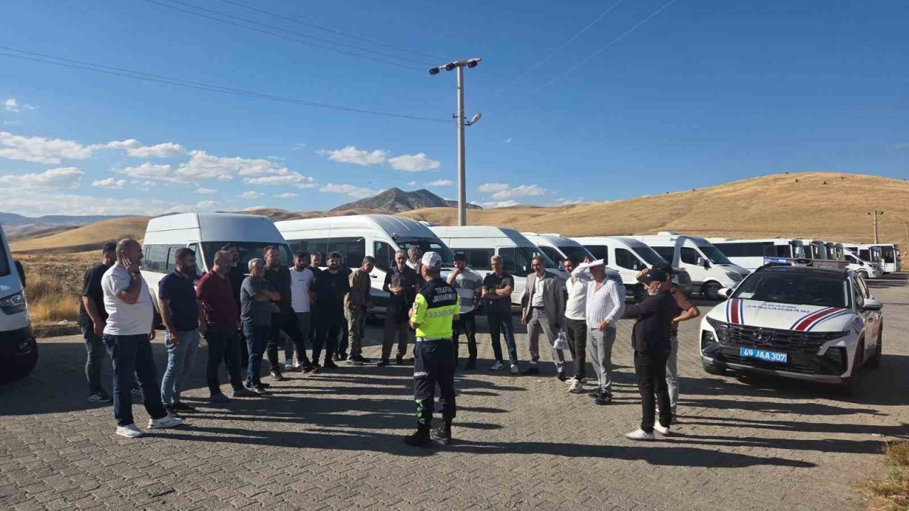 Muş’ta okul servislerine yönelik trafik denetimi
