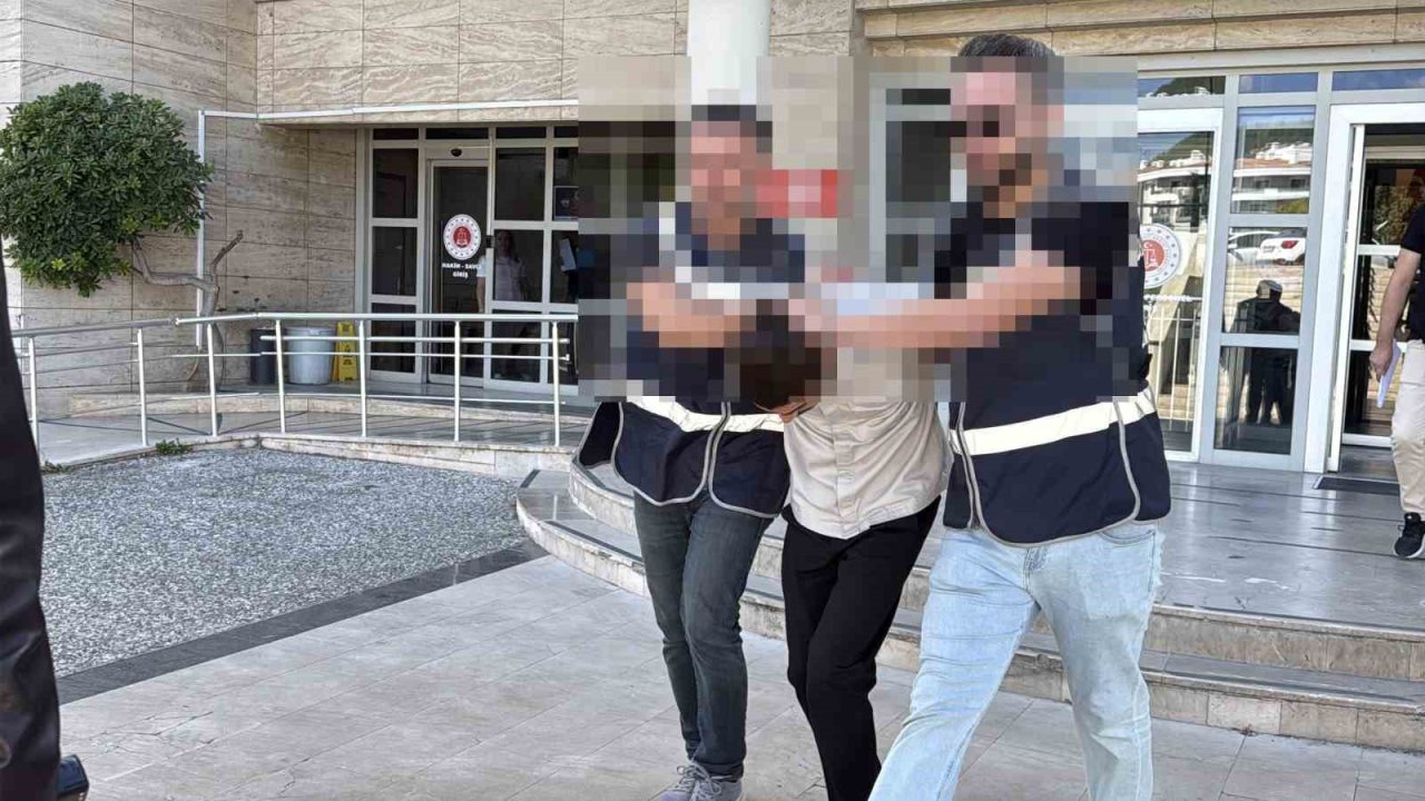 Menteşe’de Atatürk büstünü yerinden söken şüpheli tutuklandı