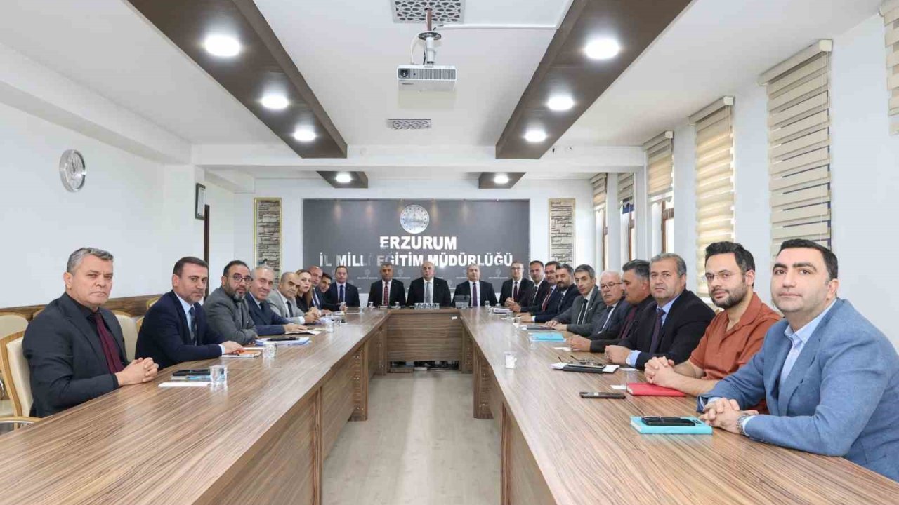 Erzurum’da eğitim zirvesi