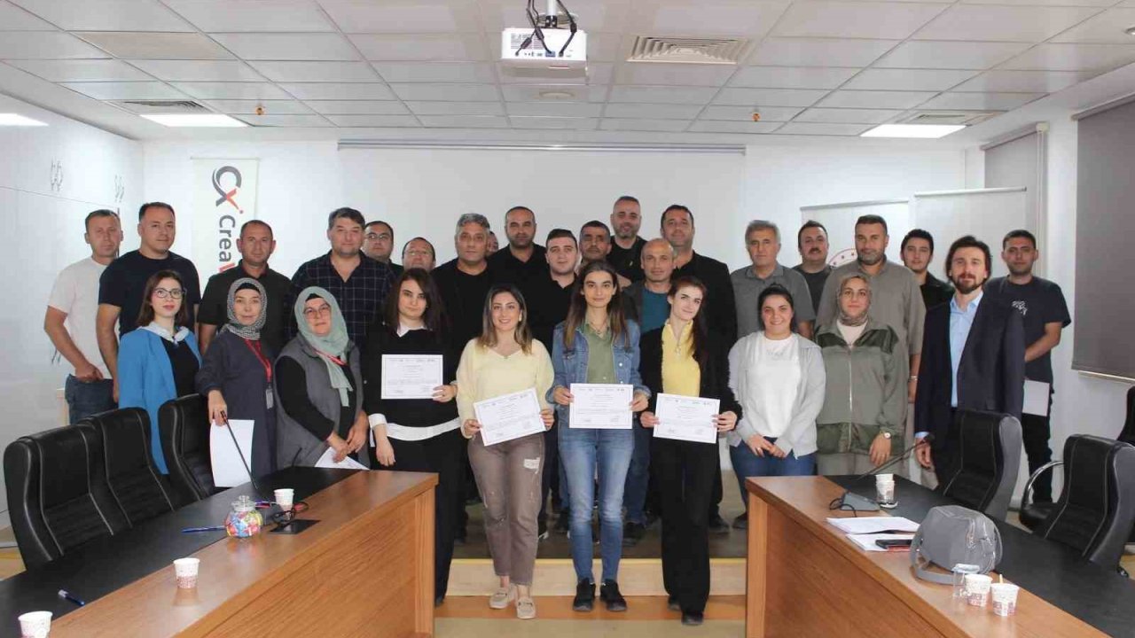 Sağlık çalışanlarına etkili iletişim eğitimi