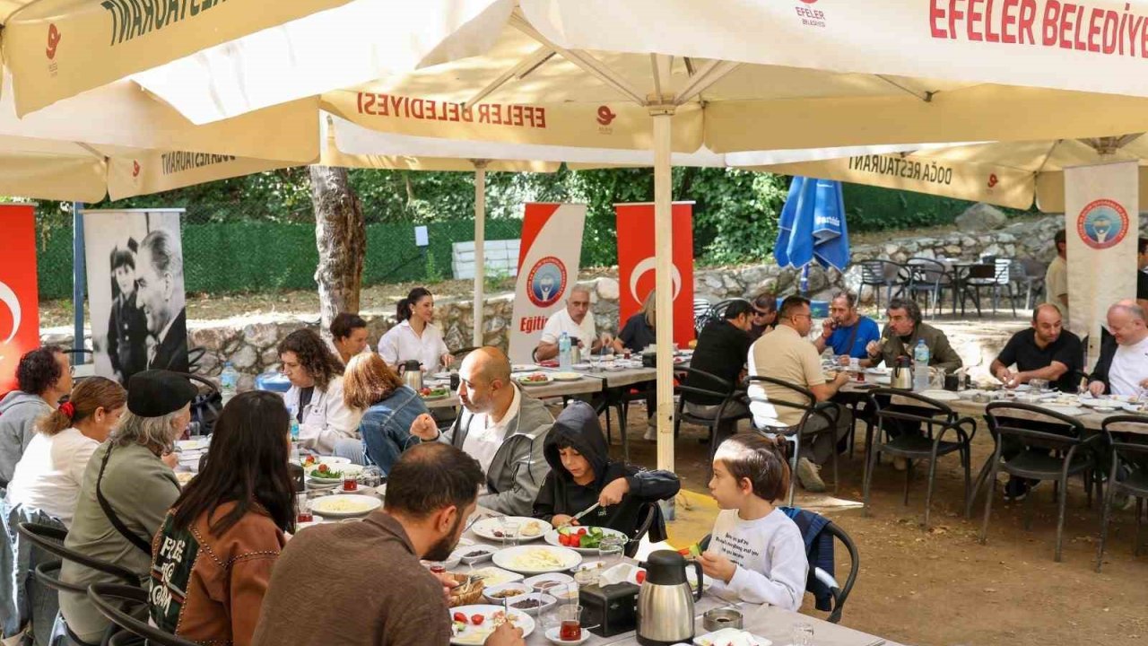 Efeler Belediyesi Doğa Restaurant güne böyle başlamak isteyenlerin adresi oldu