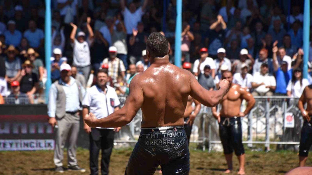 Balıkesir Büyükşehir pehlivanı Necip Al Başaltı güreşlerinde şampiyon oldu