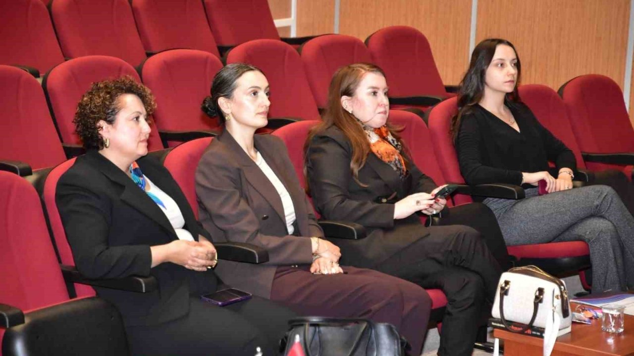Eskişehir’de üniversiteli gençlere "Sağlıklı Yaşam ve Güvenli İlişkiler" eğitimi