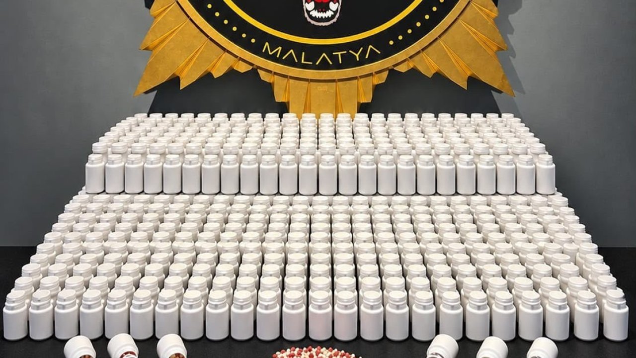 Malatya’da 46 bin 189 adet sentetik ecza hapı ele geçirildi