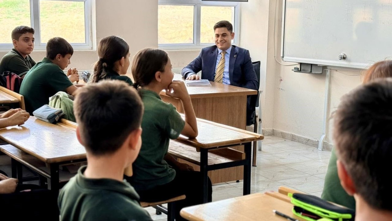 Kaymakam Bağış öğrencilerle bir araya geldi