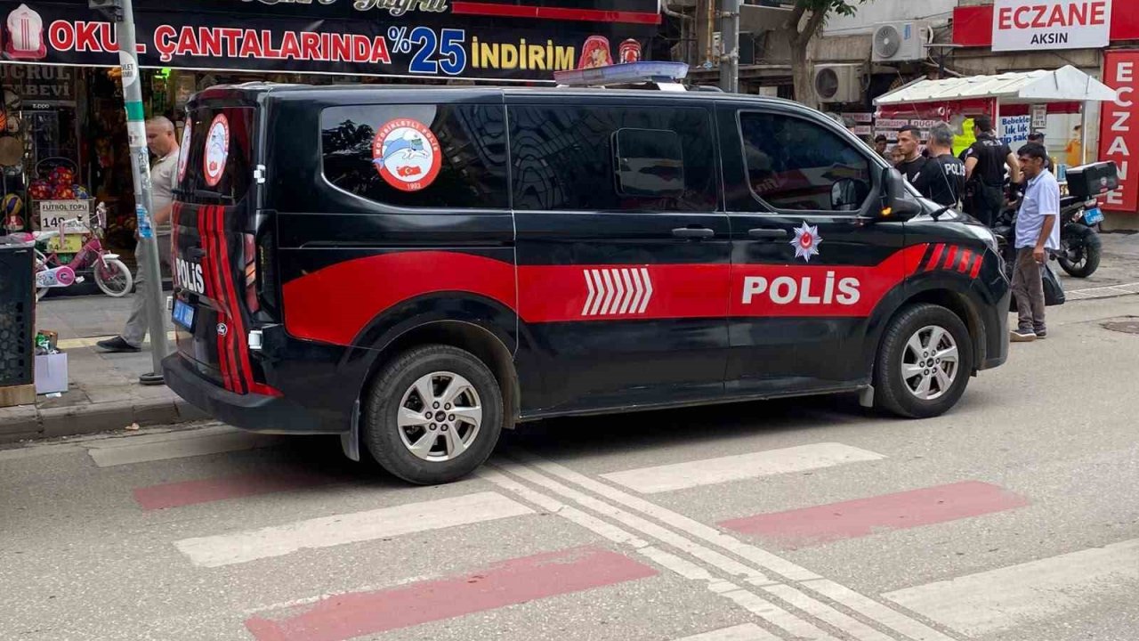 Elazığ’da bıçaklı kavga: 2 yaralı