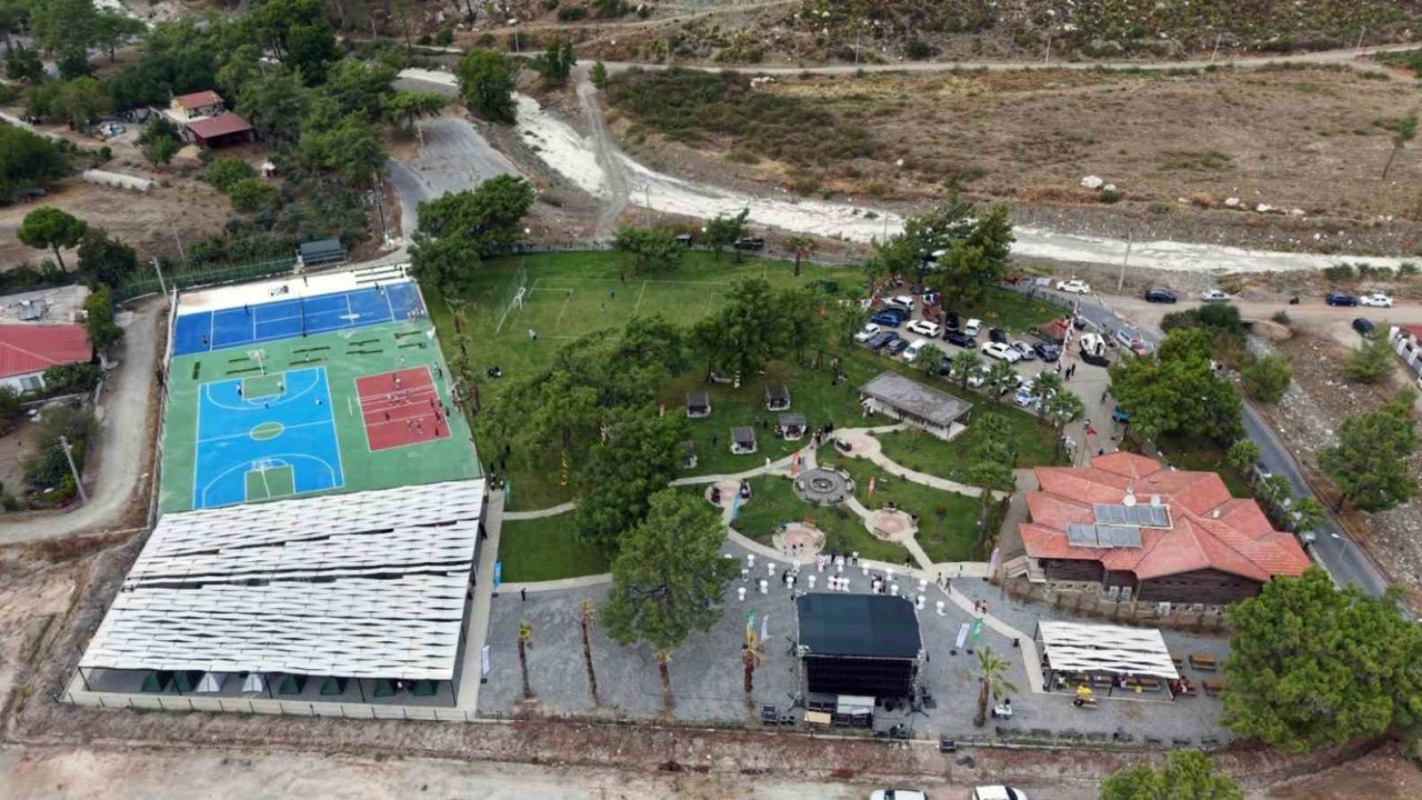 Asparan kamp ve spor tesisleri hizmete açıldı