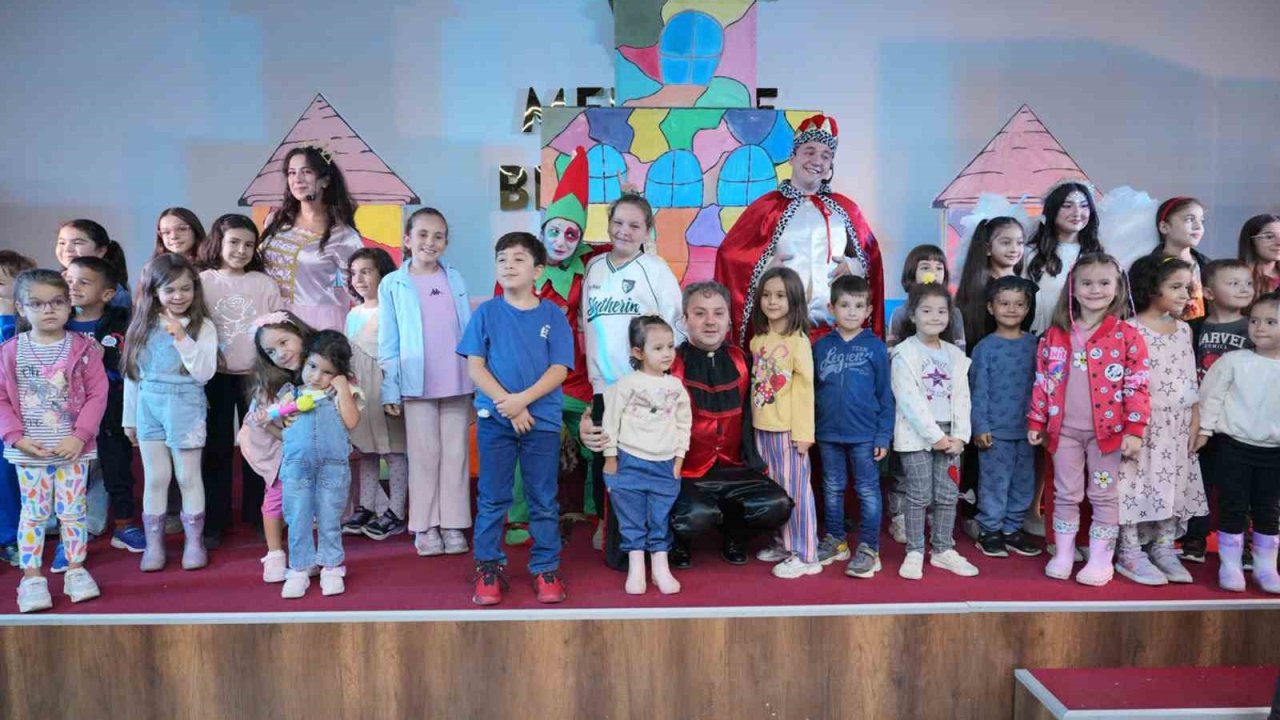 Çocuklar şenlikte sanatla ve eğlenceyle buluştu