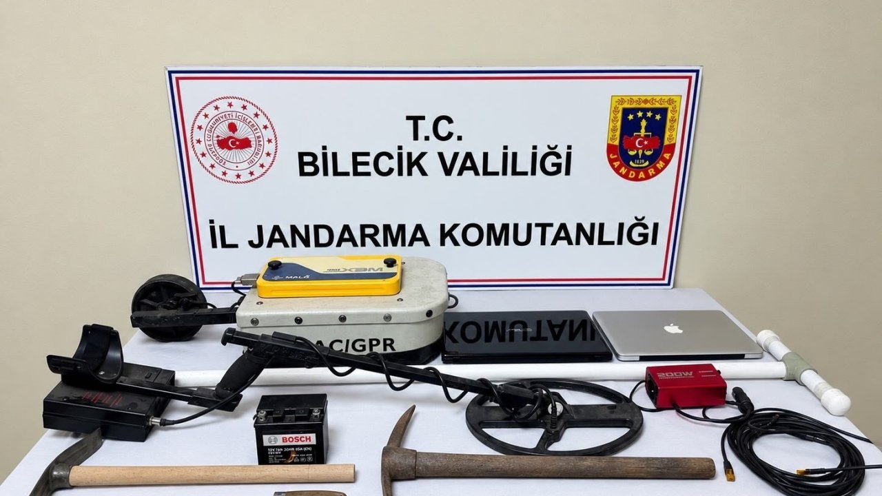 Bilecik’te 4 kişi define ararken suçüstü yakalandı