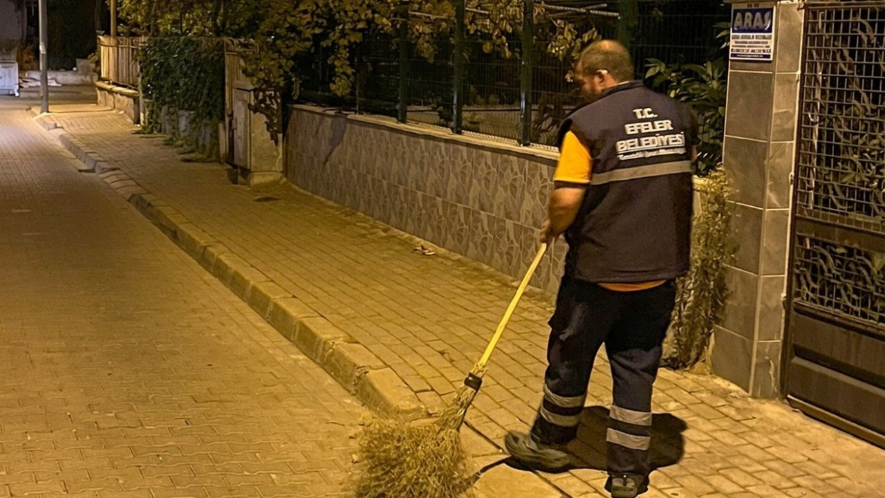 Efeler’de temizlik mesaisi sürüyor
