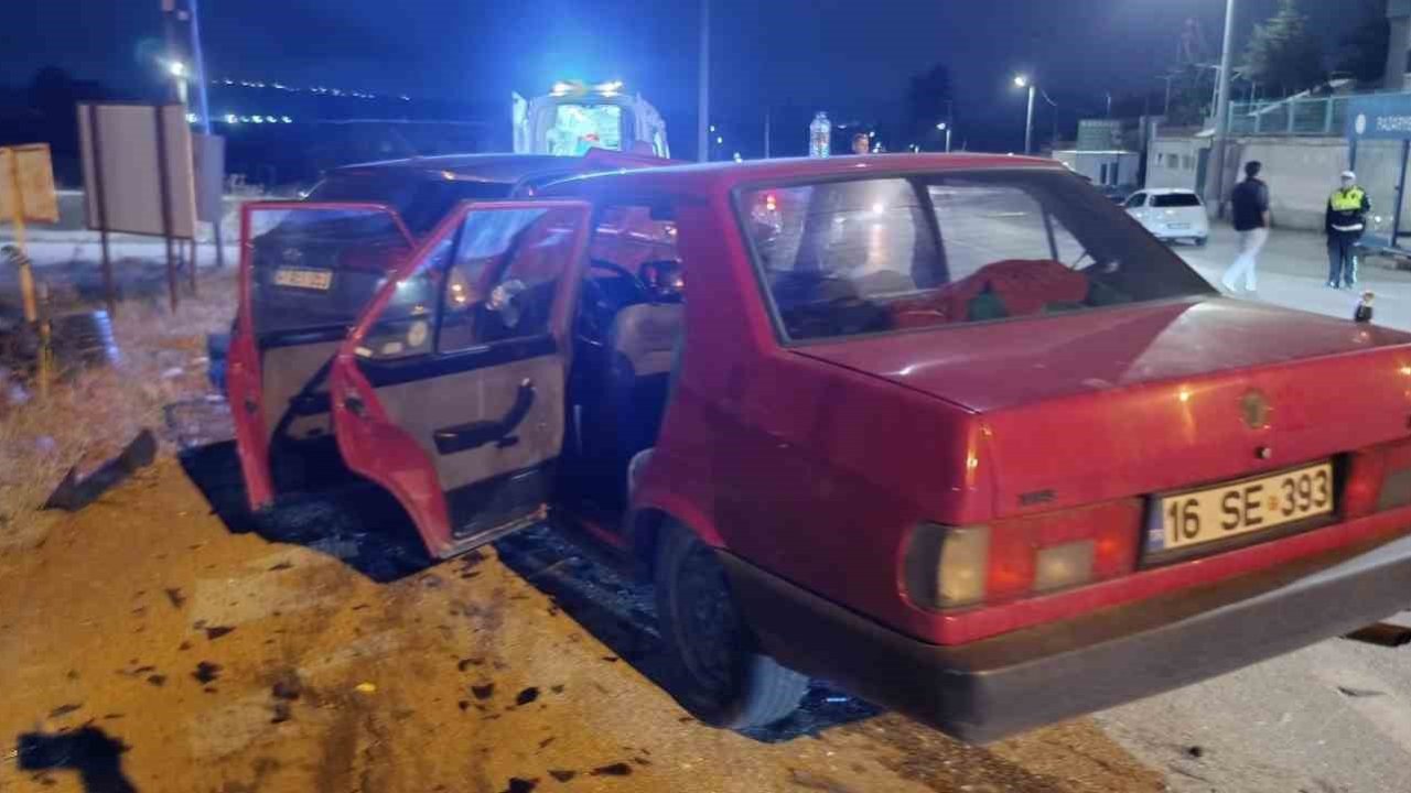 Bilecik’te meydana gelen trafik kazasında 3 kişi yaralandı
