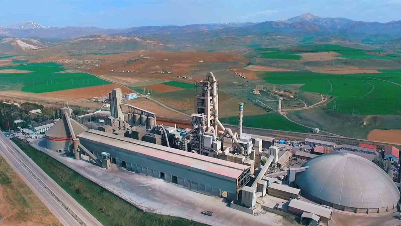 Erzurum’da 2025 yılının vergi rekortmenleri açıklandı: Zirvede Aşkale Çimento ve Aras Elektrik var