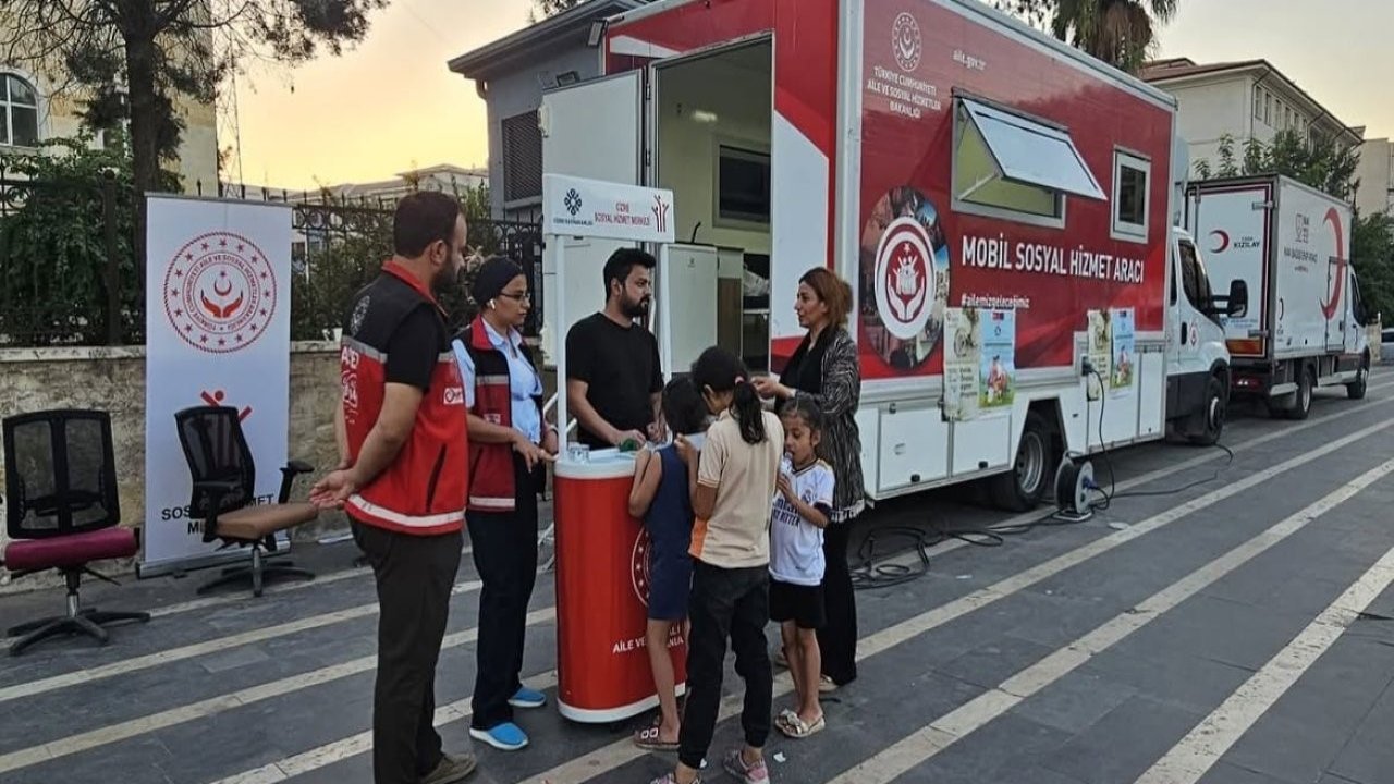 Cizre’de mobil araçla vatandaşlara yerinde destek