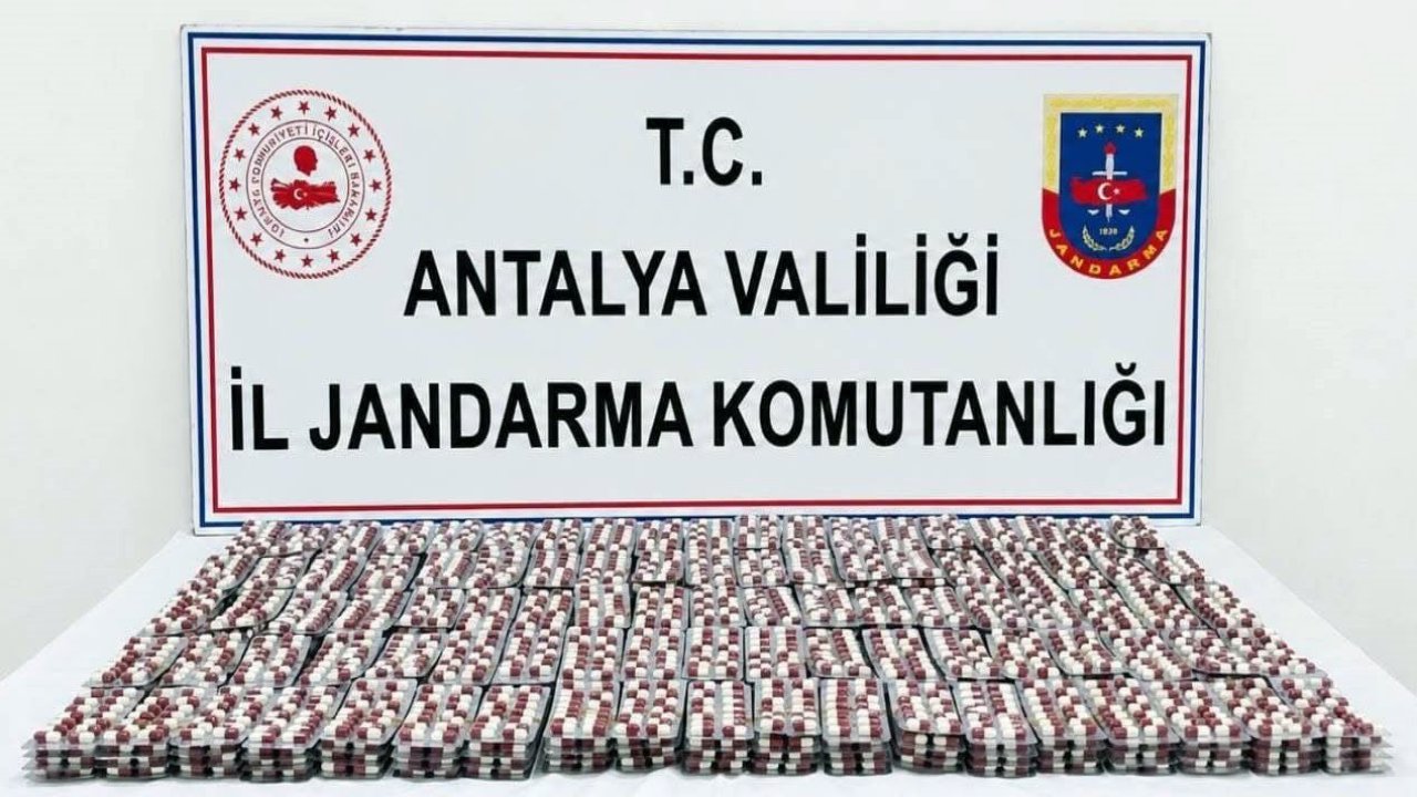 Antalya’da 6 bin 540 sentetik hap ele geçirildi