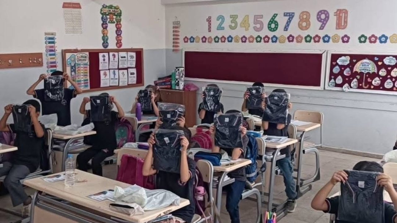 Çermikli iş adamından öğrencilere okul forması desteği