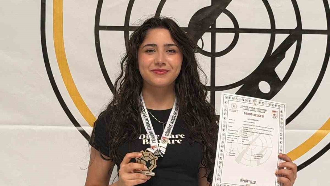 Kayserili Hale Derya Eroğlu’ndan Türkiye rekoru ve altın madalya